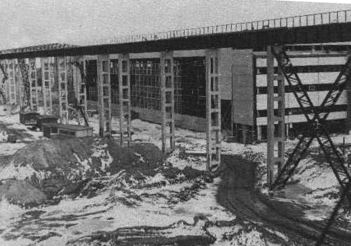 Construction of a crane trestle in a woodyard